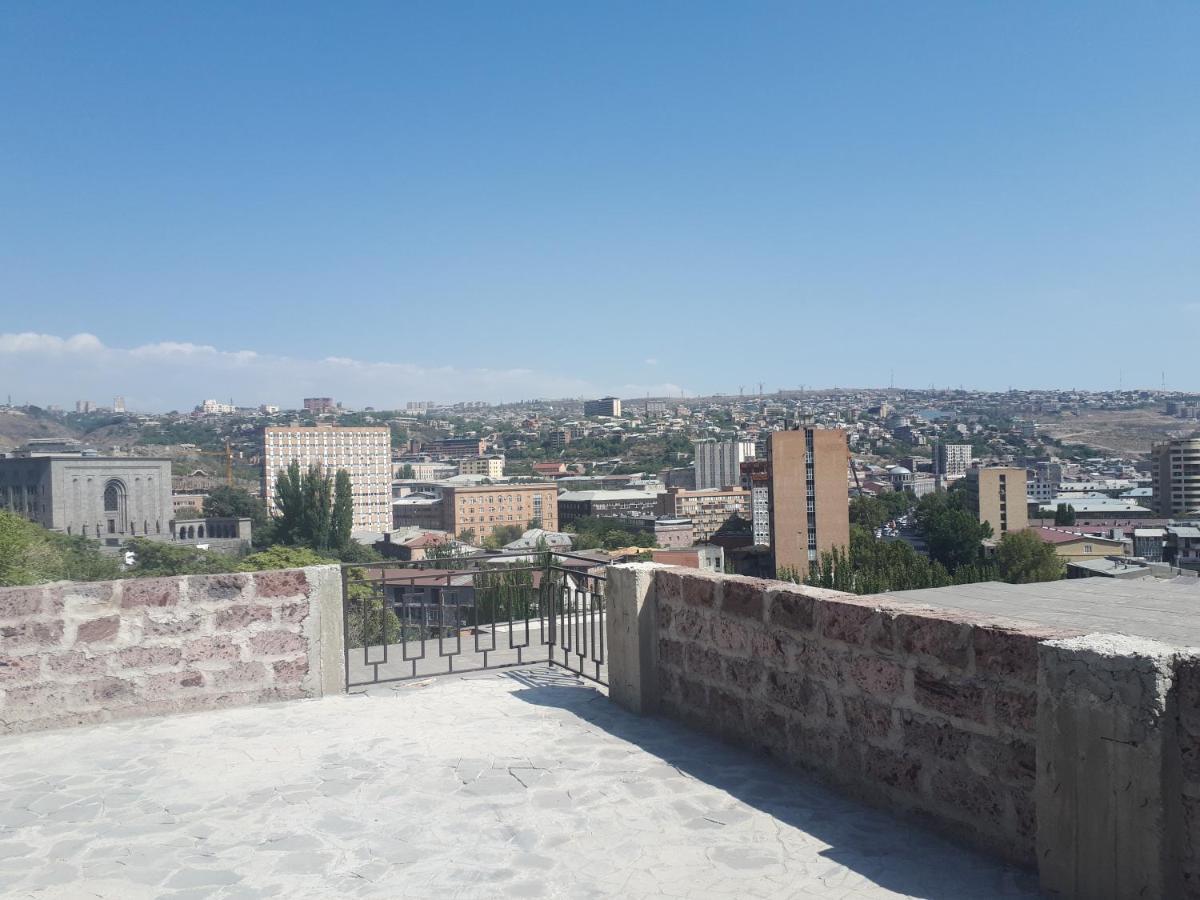 Art Guest House In Kaskad Yerevan Bagian luar foto