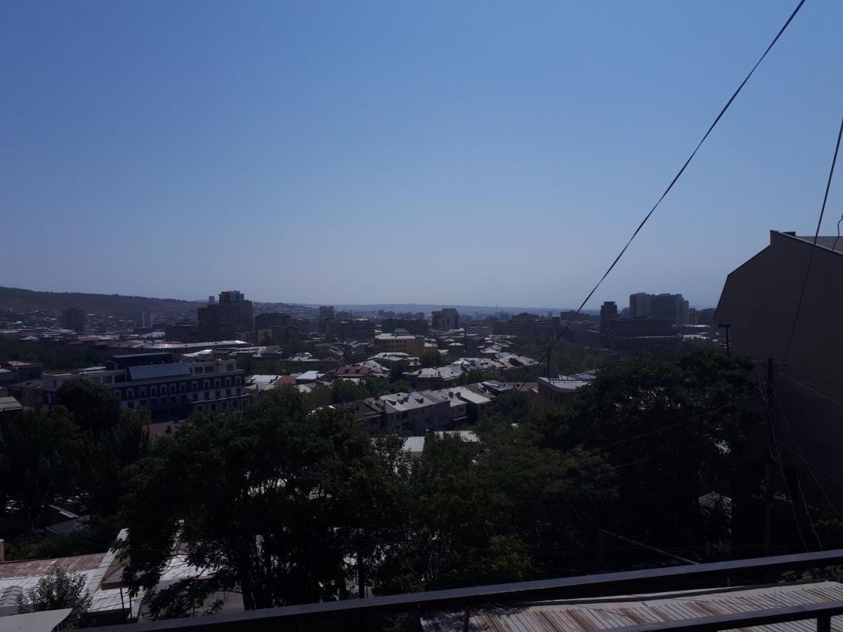 Art Guest House In Kaskad Yerevan Bagian luar foto