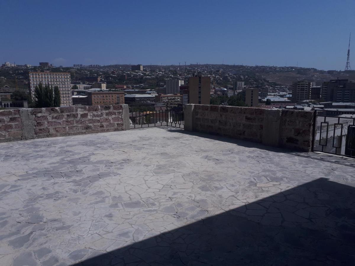 Art Guest House In Kaskad Yerevan Bagian luar foto
