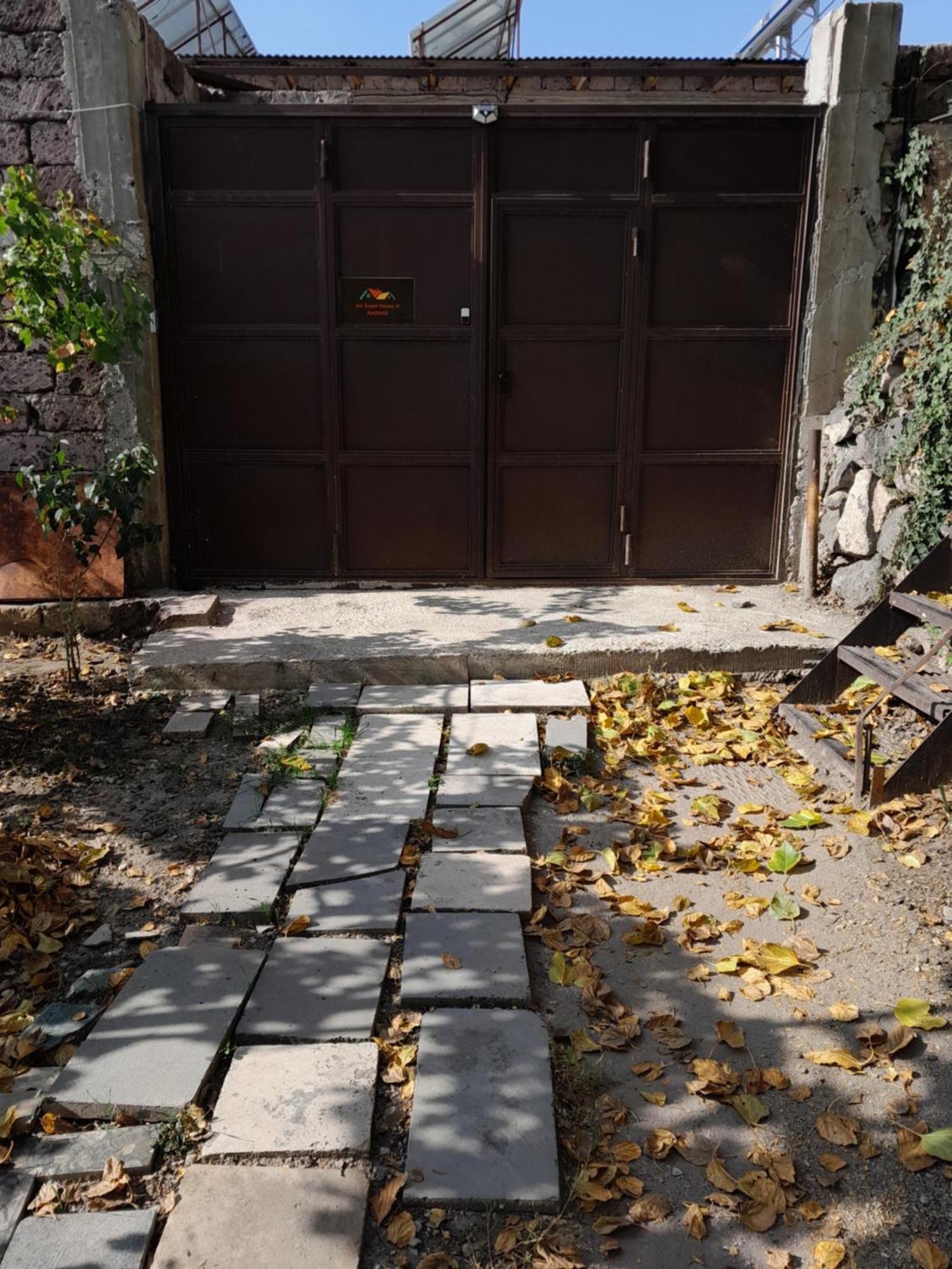 Art Guest House In Kaskad Yerevan Bagian luar foto